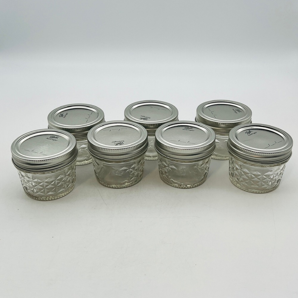 Ball 4oz Quilted Crystal Jelly Jars with SureTight Lids and Bands Set of 7
